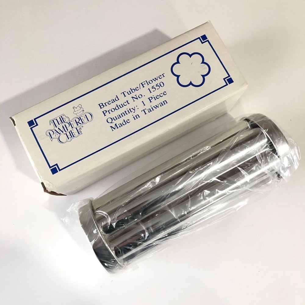 The Pampered Chef 1550 - Bread Tube Flower - Cake‎ Bake Mold
